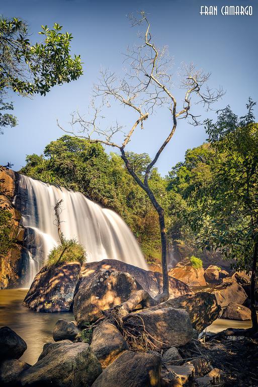 Chales Pedacim Du Ceu Bueno Brandão المظهر الخارجي الصورة